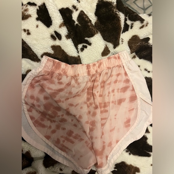 Nike shorts - Picture 3 of 4